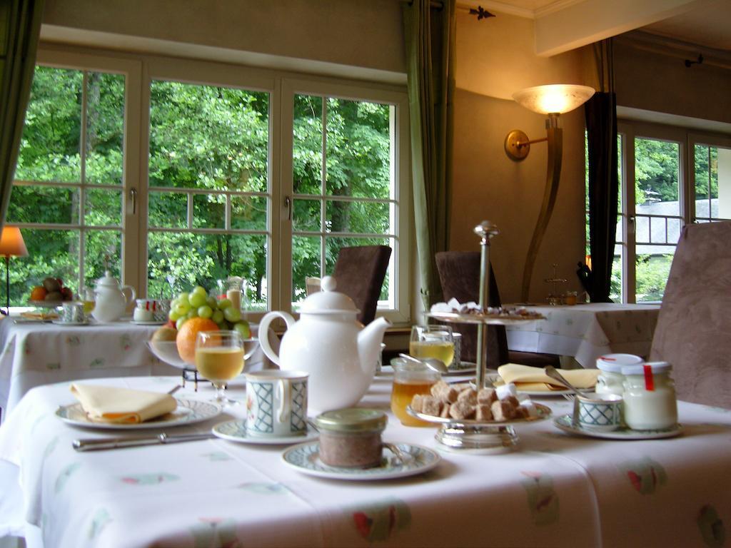 Hotel Les Ardillieres Du Pont D'Oye Habay-la-Neuve エクステリア 写真